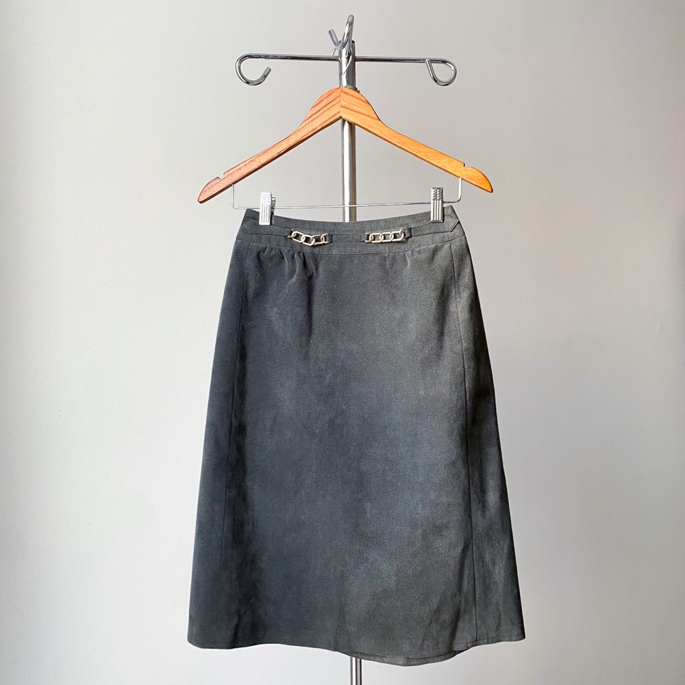 🍂 80s Gray Ultra Suede High-Waisted Pencil Skirt with Chain Detail Holt Renfrew